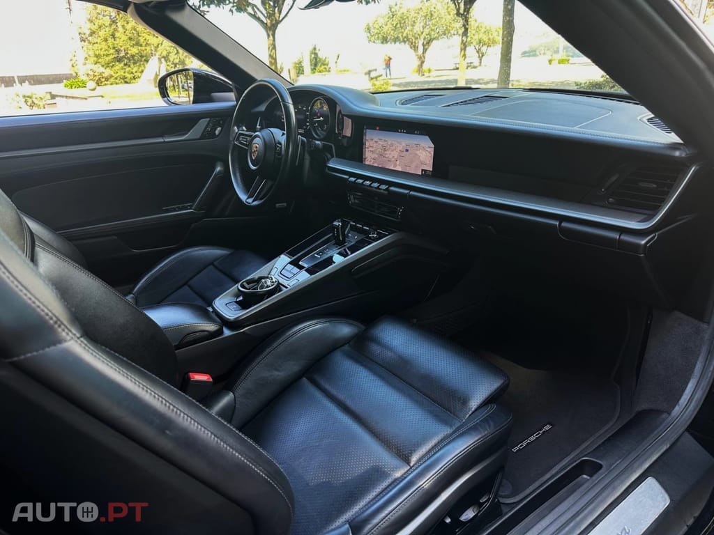 Porsche 911 Carrera Cabriolet PDK