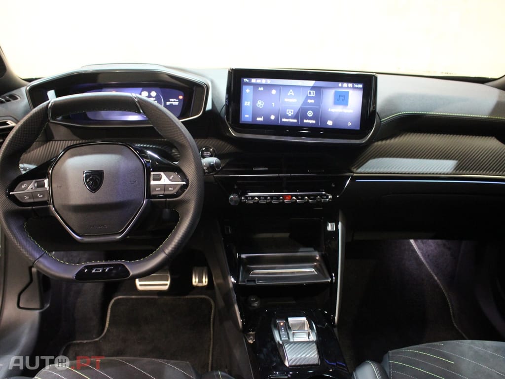 Peugeot E-2008 50 kWh GT