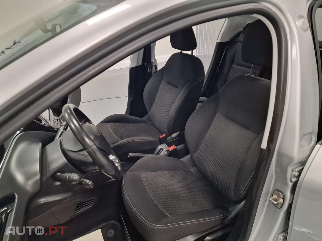 Peugeot 208 1.6 BlueHDi Active