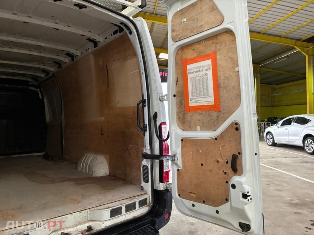 Renault Master 2.3 dCi L4H2 3.5T Grand Confort