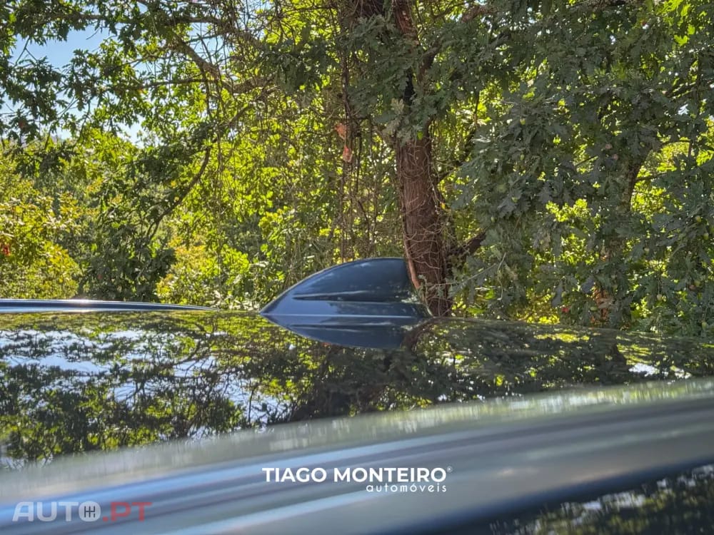 BMW 330 e Pack Desportivo M Auto