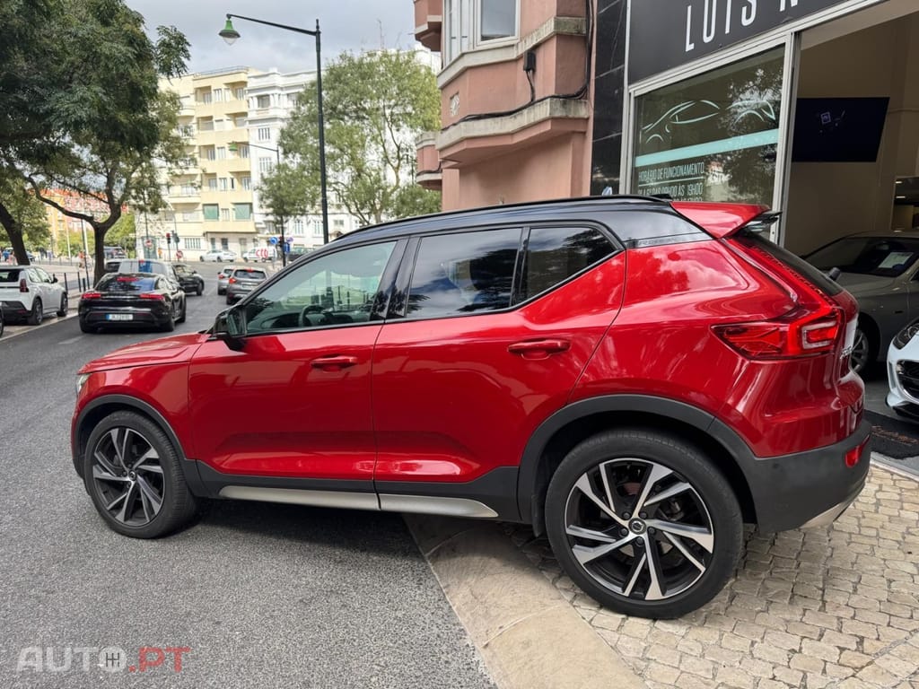 Volvo XC40 2.0 T5 R-Design