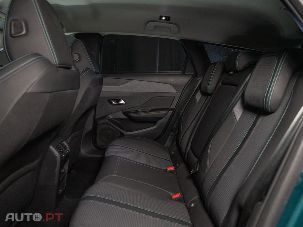 Peugeot 308 SW 1.2 PureTech Allure EAT8