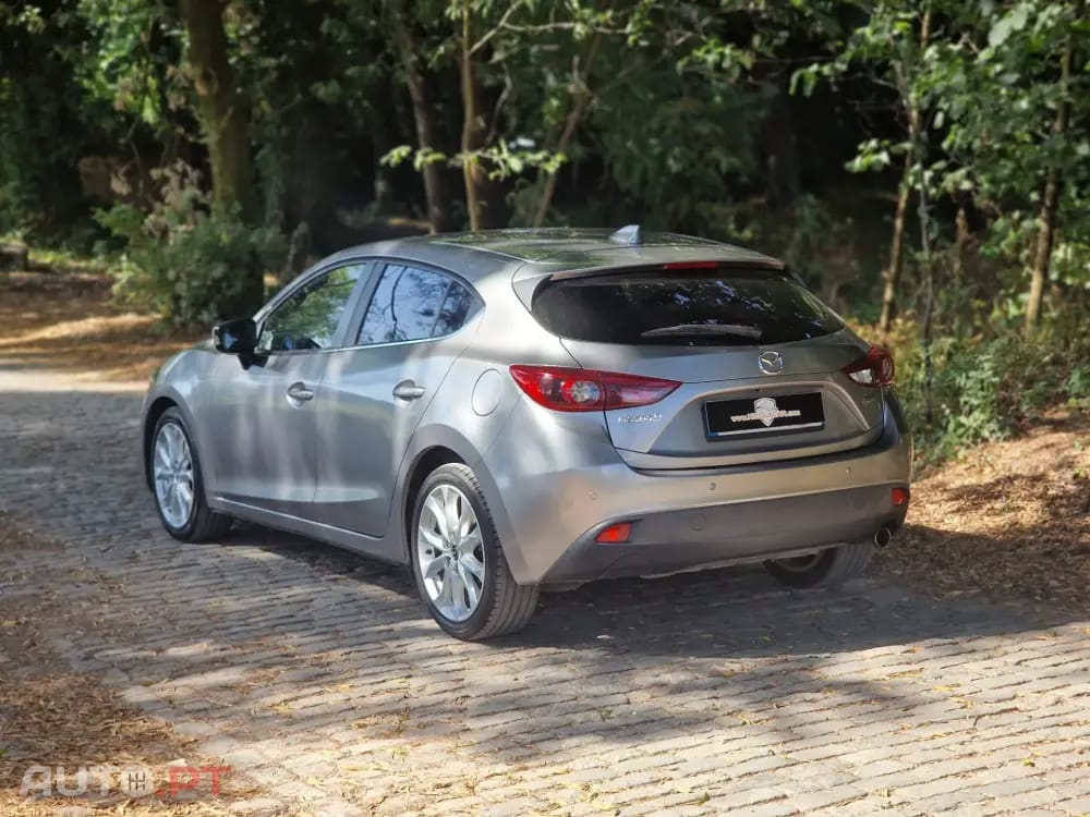 Mazda 3 1.5 Sky-D Excellence Pack Leather Navi