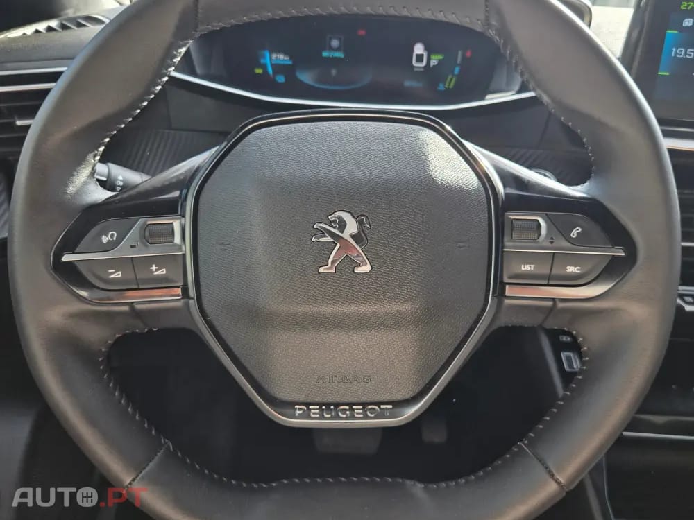 Peugeot E-2008 50 kWh Allure Pack