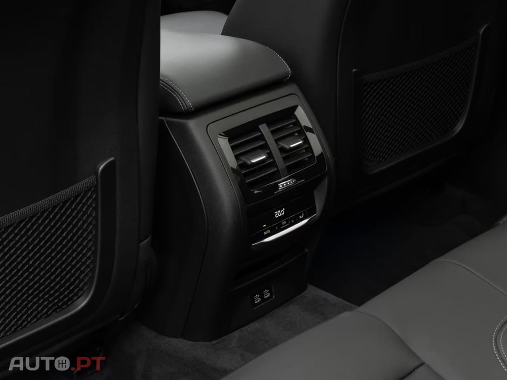 BMW iX3 I.V.A DEDUTIVEL Impressive 
