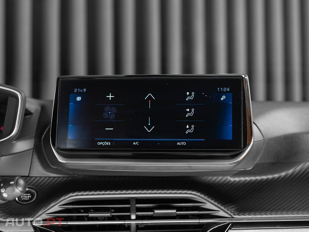 Peugeot 2008 1.5 BlueHDi Allure EAT8