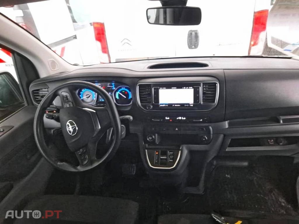 Toyota Proace 75 kWh Business