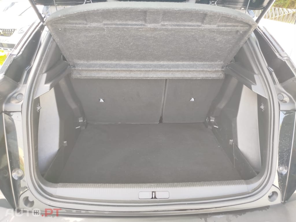 Peugeot 2008 1.2 PureTech Active Pack