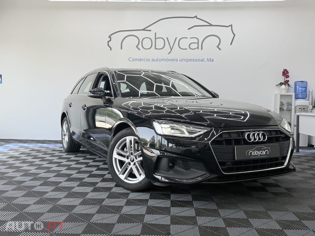 Audi A4 Avant 30 TDI Advanced S tronic — fotografia 3