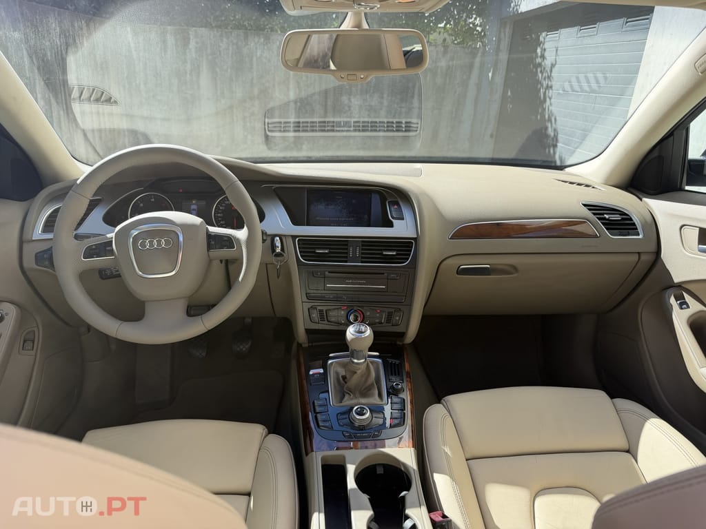 Audi A4 Avant 2.0 TDI s-line — fotografia 12