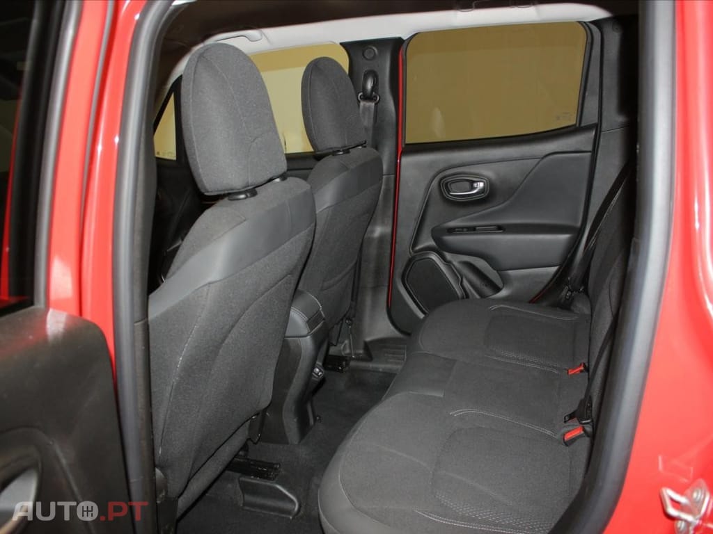 Jeep Renegade 1.3 T Limited DCT