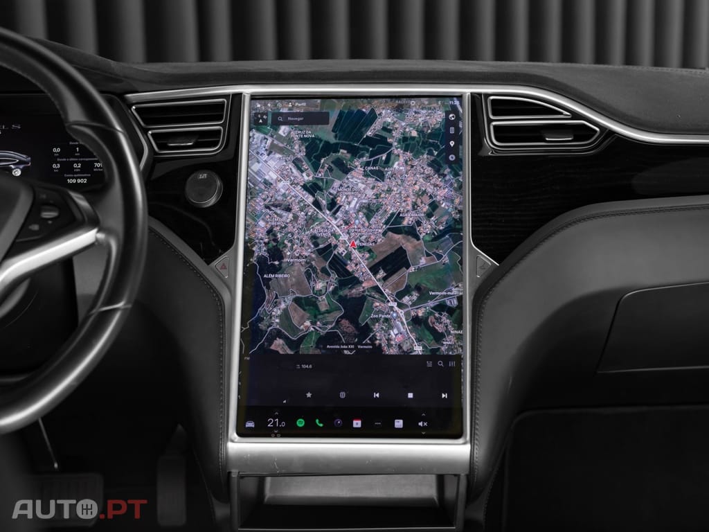 Tesla Model S 75