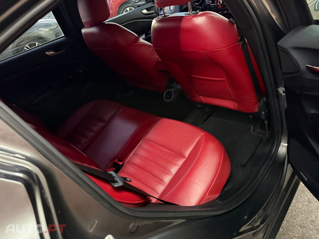 Alfa Romeo Giulietta 1.6 JTDM 16V Business