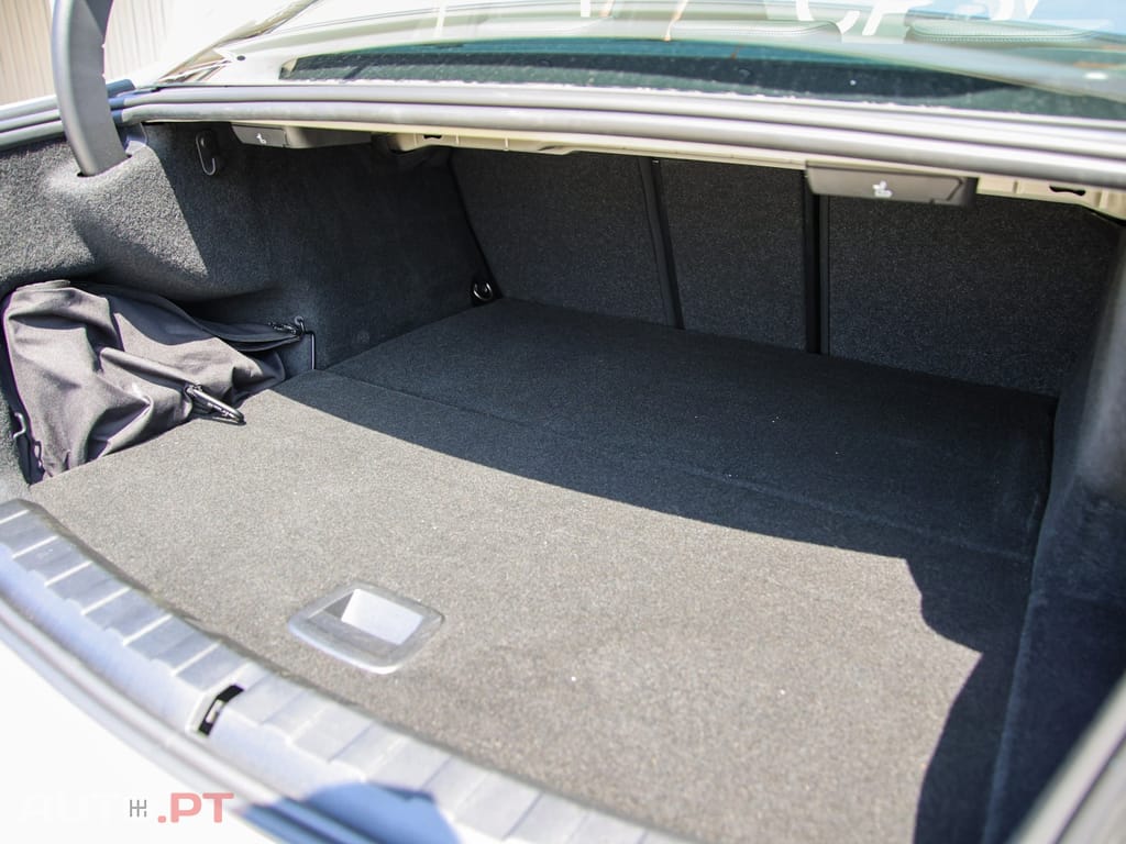 BMW 330 e Aut.