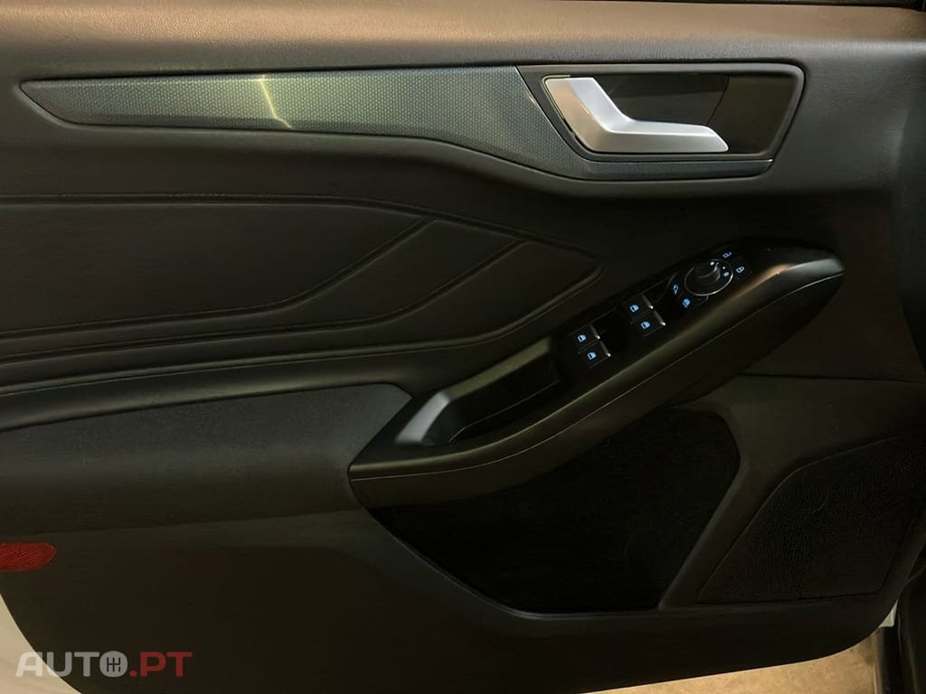 Ford Focus 1.0 EcoBoost MHEV Active X Aut.