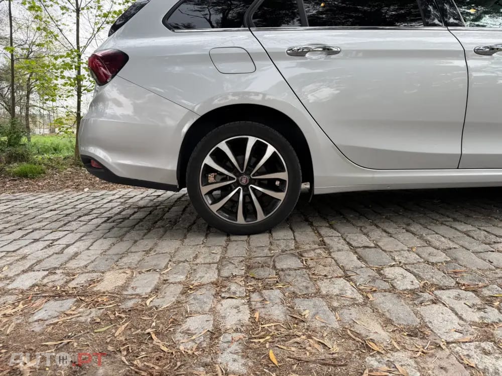 Fiat Tipo 1.3 M-Jet Lounge