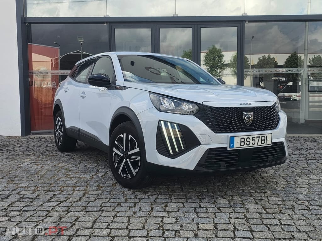 Peugeot 2008 1.2 PureTech Style — fotografia 3