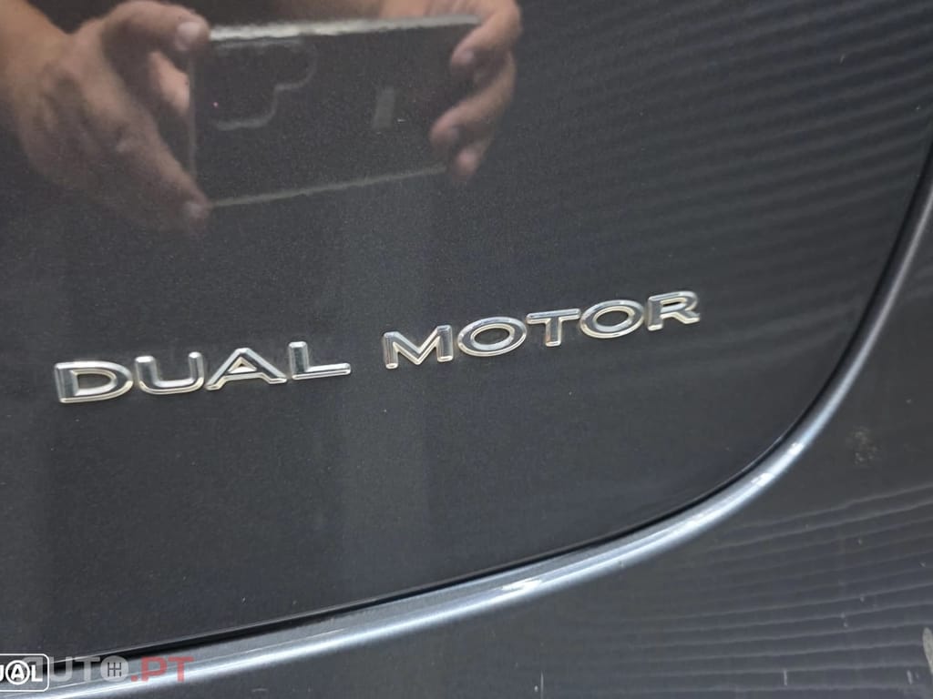 Tesla Model 3 Long Range Tração Integral