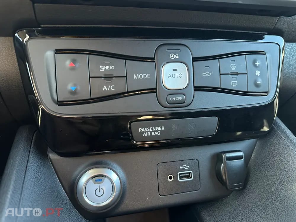 Nissan Leaf N-Connecta