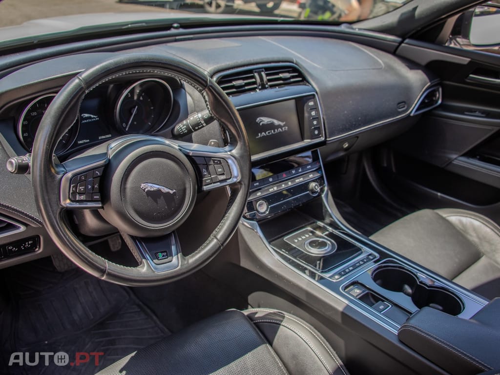Jaguar XE 2.0 D R-Sport AWD Aut.