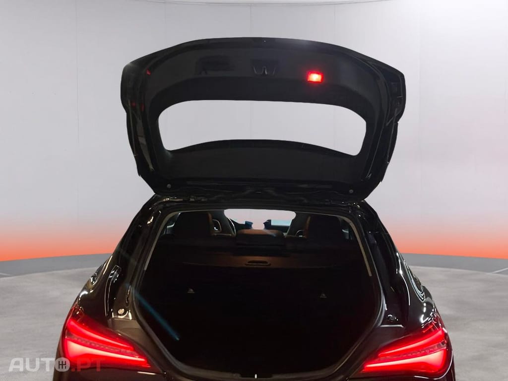 Mercedes-Benz CLA 200 D Shooting Brake AMG Line Aut.