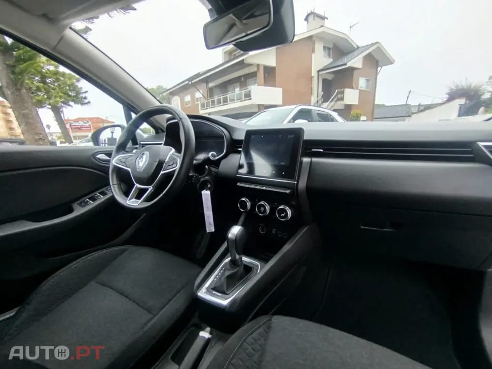 Renault Clio 1.6 E-Tech Full Hybrid Techno