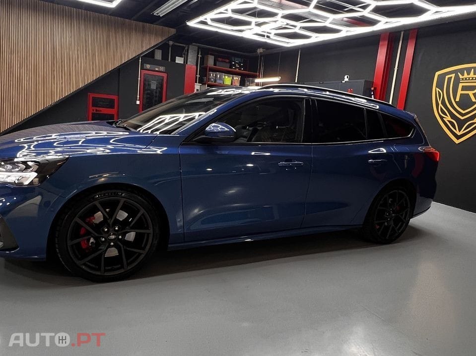 Ford Focus SW 2.3 EcoBoost S&S ST