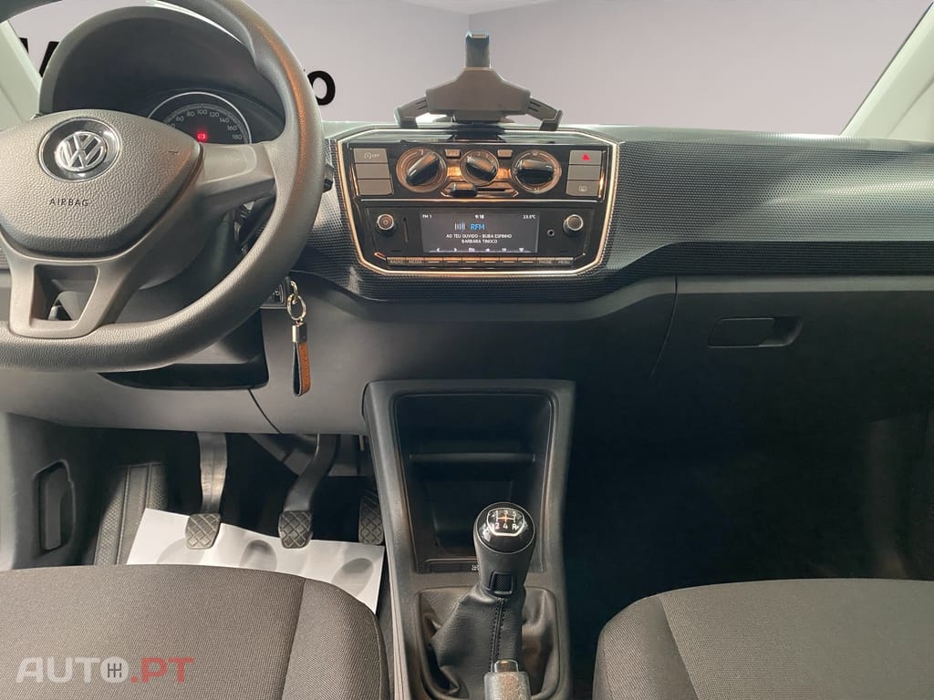Volkswagen Up! Outro