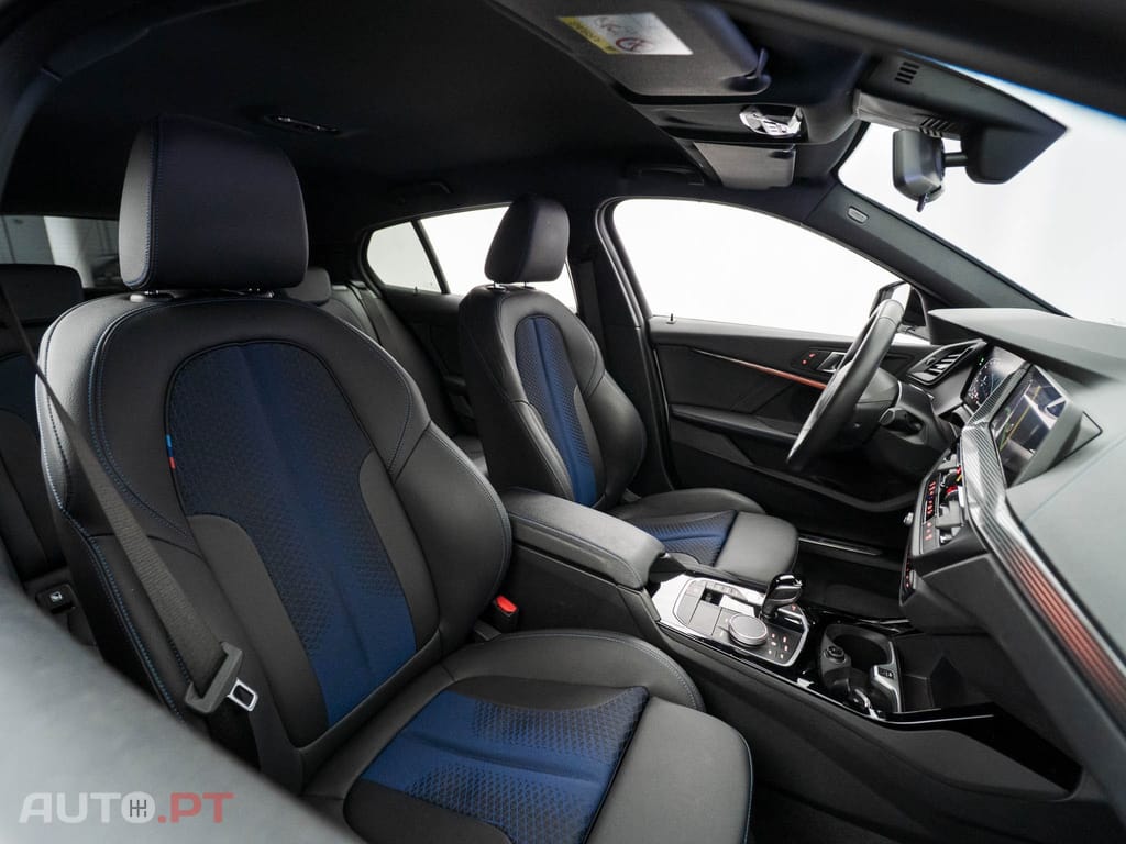 BMW 116 d Pack Desportivo M Auto