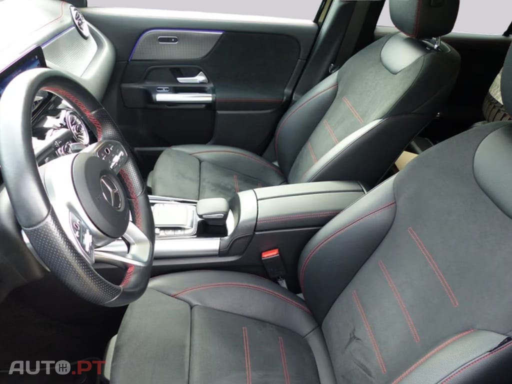 Mercedes-Benz EQA 250 AMG PLUS DISTRONIC I.V.A DEDUTIVEL