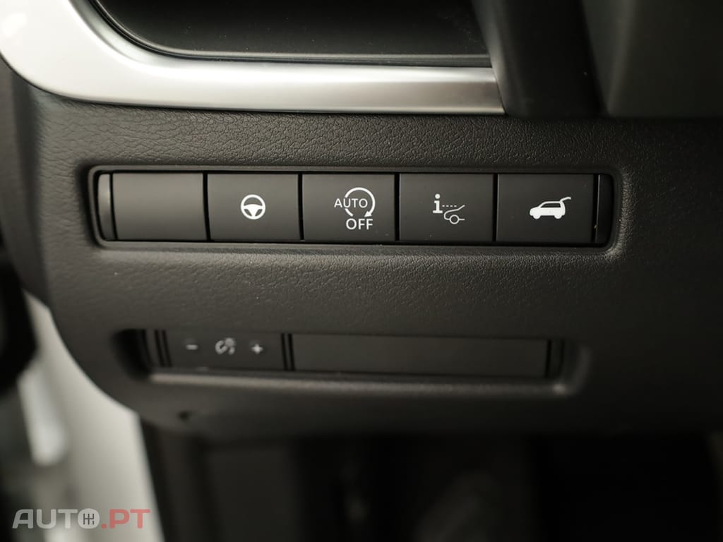Nissan Qashqai Qashqai 1.3 DIG-T N-Connecta LED Xtronic