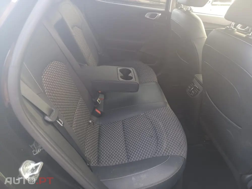 Kia Xceed 1.6 GDi PHEV Drive