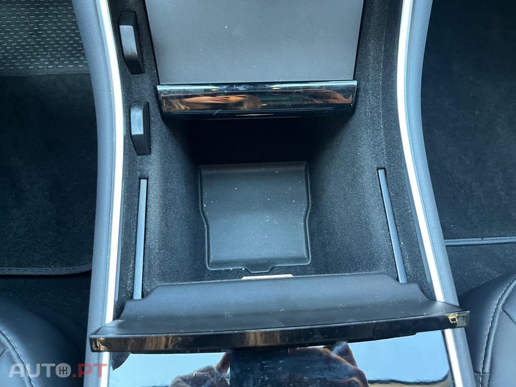 Tesla Model 3 PERFORMANCE 