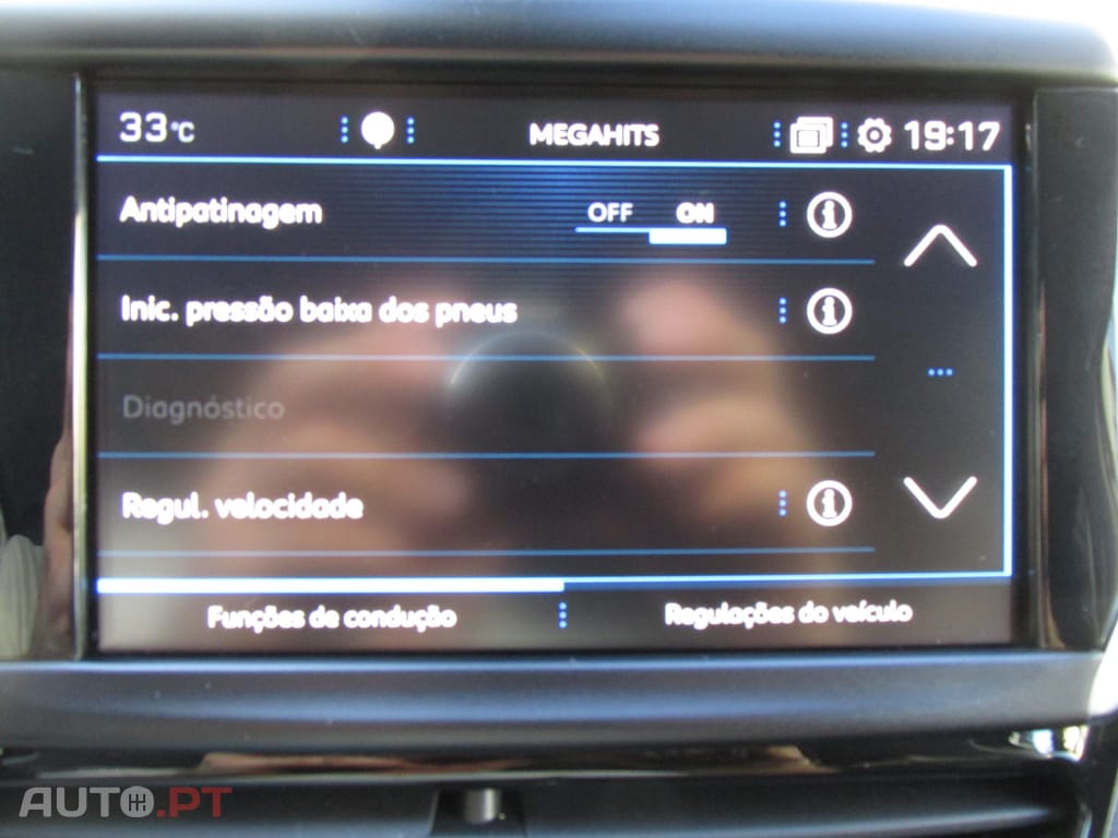 Peugeot 2008 1.2 PureTech Signature
