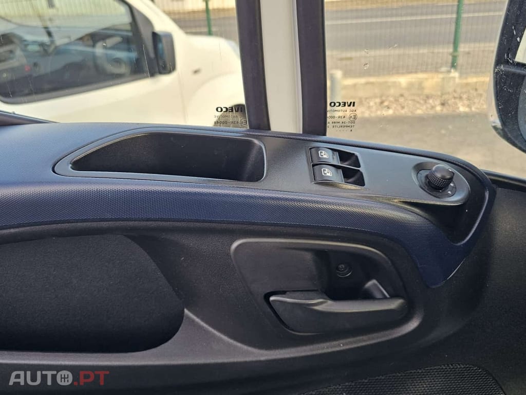Iveco Daily 3.0 35S18 3000