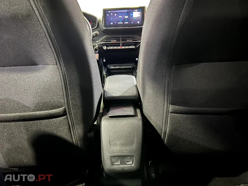 Peugeot 208 1.2 Hybrid Allure e-DCS6