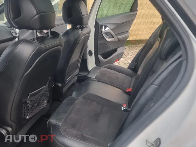 Citroen DS5 2.0 HDi Hybrid4 So Chic CMP6