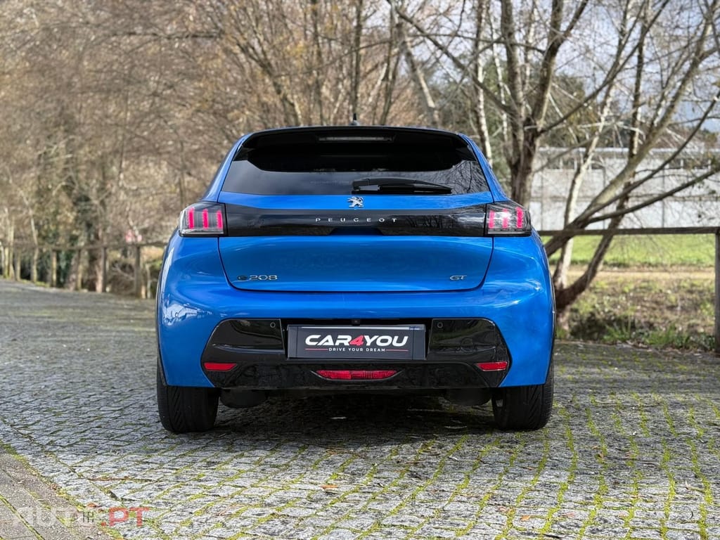 Peugeot E-208 50 kWh GT Pack