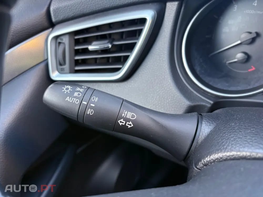 Nissan Qashqai 1.2 DIG-T N-Connecta 18