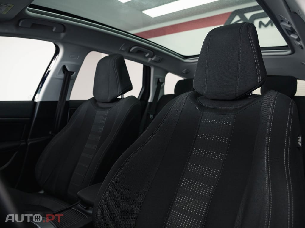 Peugeot 308 SW 1.2 PureTech Style J17