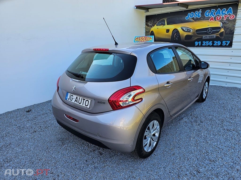 Peugeot 208 1.2 VTi Active
