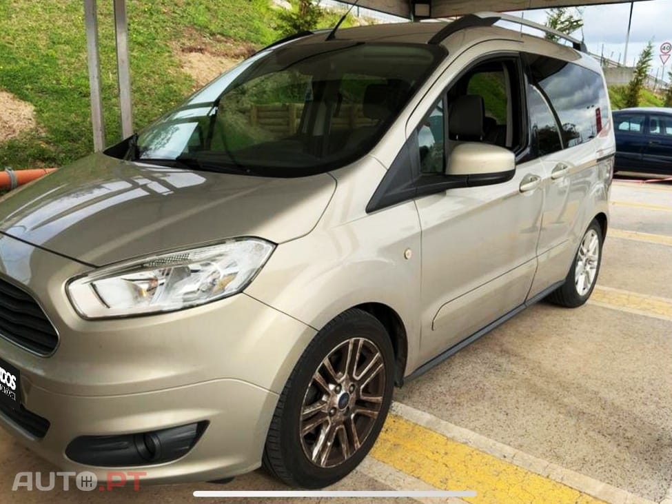 Ford Tourneo 1.0 EcoBoost Titanium