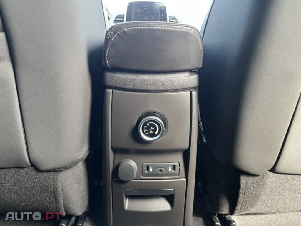 Renault Espace 1.6 dCi Initiale Paris EDC