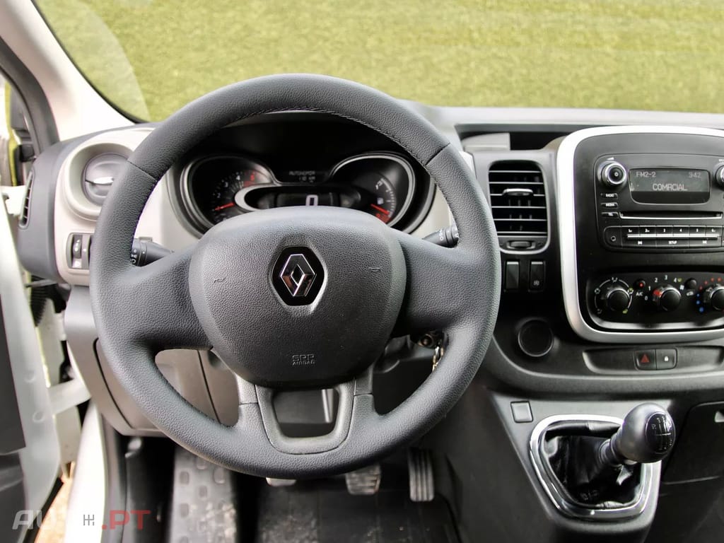 Renault Trafic TRAFIC 1.6 DCI TÉRMICA L2H1 - IVA DEDUTÍVEL
