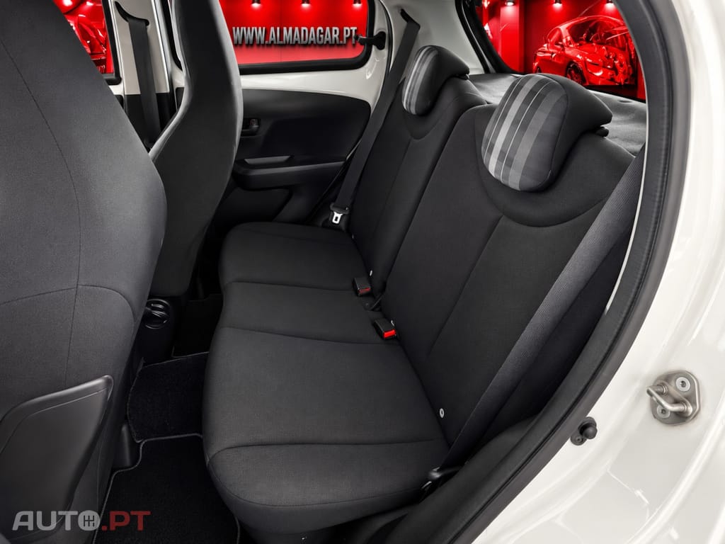 Peugeot 108 1.0 VTi Style