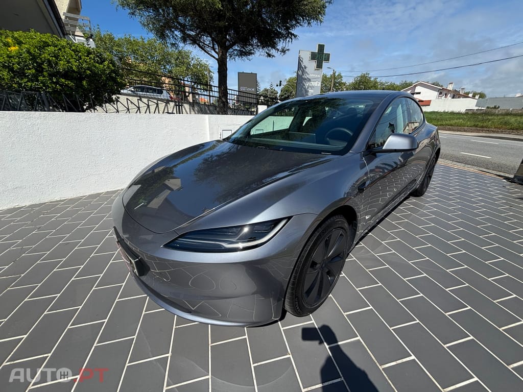 Tesla Model 3 Tração Traseira Premium