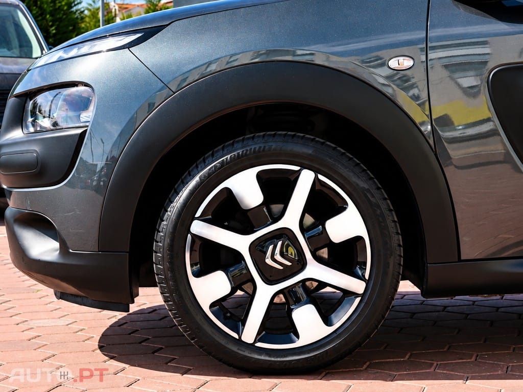 Citroen C4 Cactus 1.2 PureTech Shine