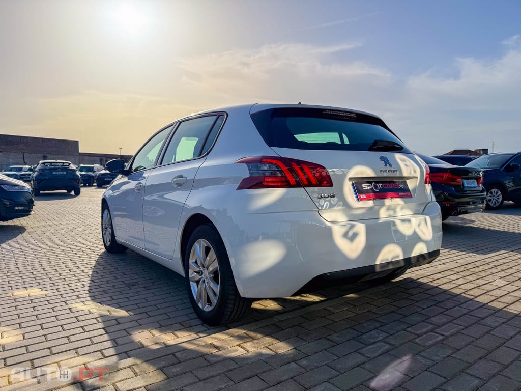 Peugeot 308 1.5 BlueHDi Business Line