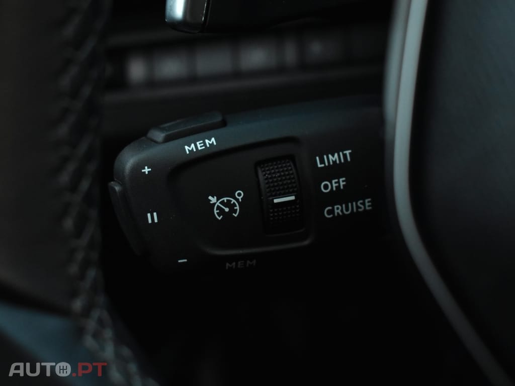 Peugeot 3008 1.6 Hybrid Allure Pack e-EAT8